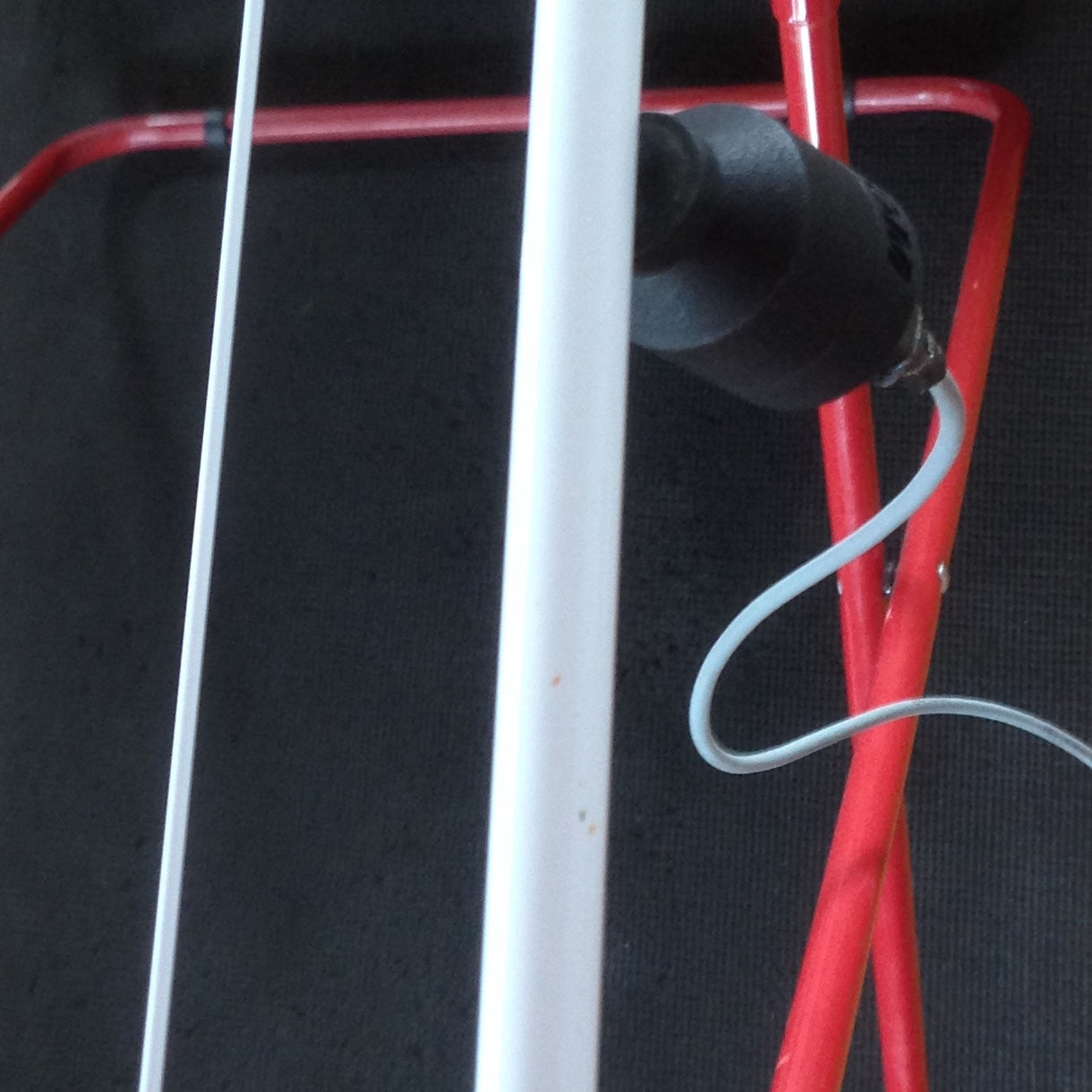 Resonant Tonal Clothes Horse